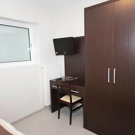 Hotell Les Portes D'apcher 3*