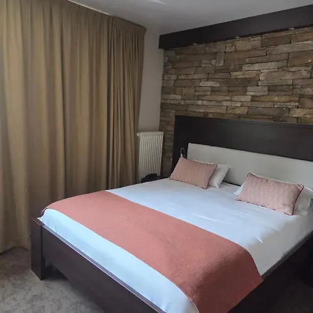 Hotell Les Portes D'apcher 3*