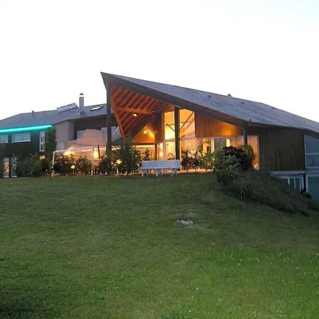 Les Portes D'apcher Hotell 3*