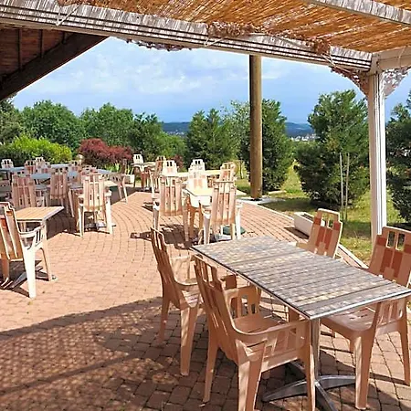 Les Portes D'apcher Hotell