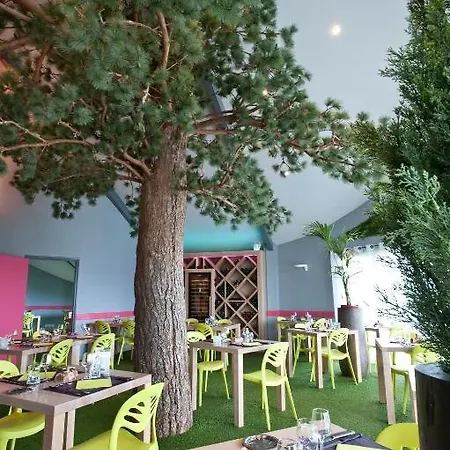 Les Portes D'apcher Hotell