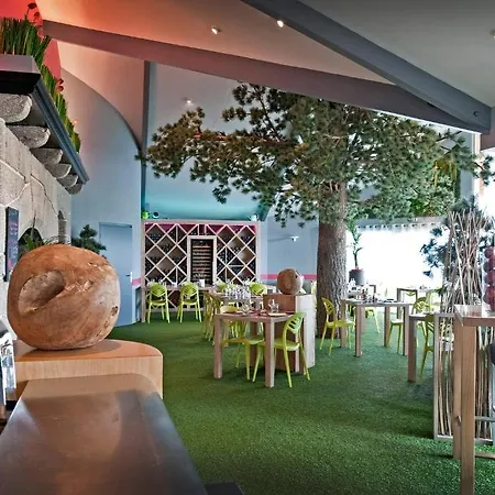 Otel Les Portes D'apcher 3*