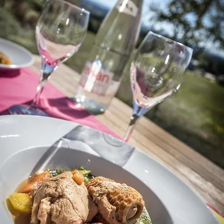 Otel Les Portes D'apcher 3*