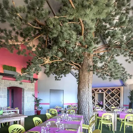 Les Portes D'apcher Otel Saint-Chély-dʼApcher