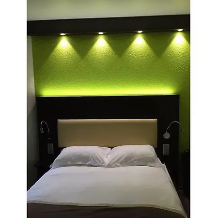 Les Portes D'apcher Otel